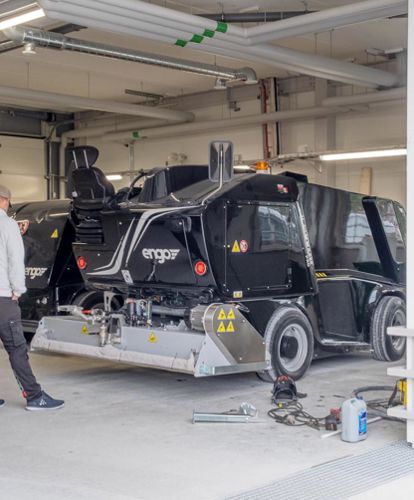Maintenance of the ice resurfacers