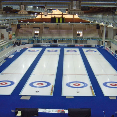 CURLING-SET AND MARKINGS